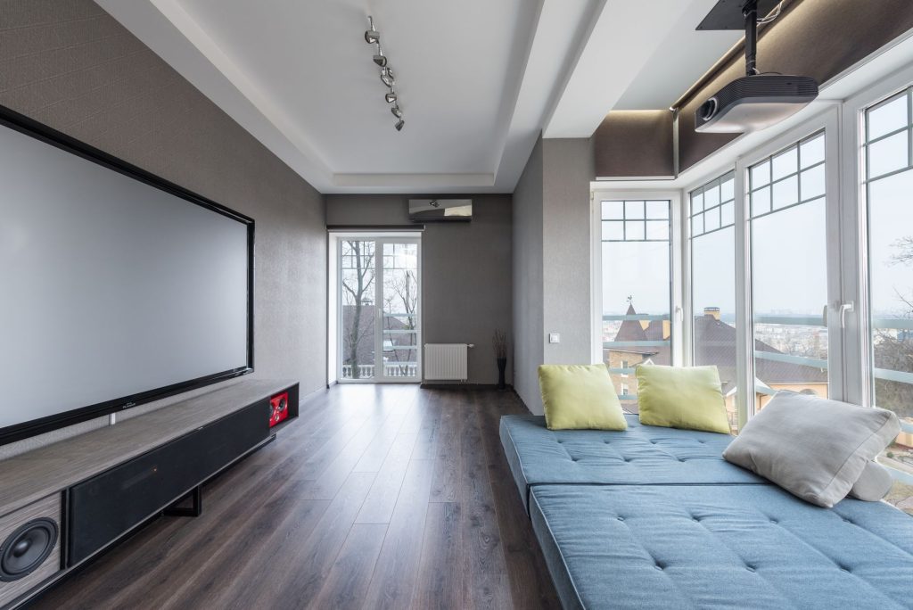 short throw projector