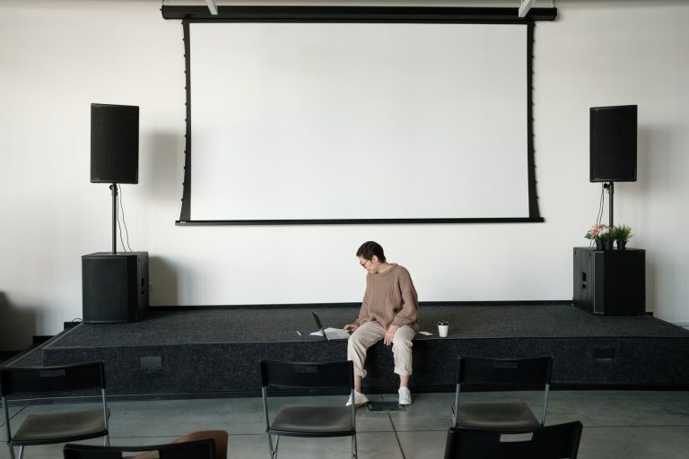 white vs gray projector screen